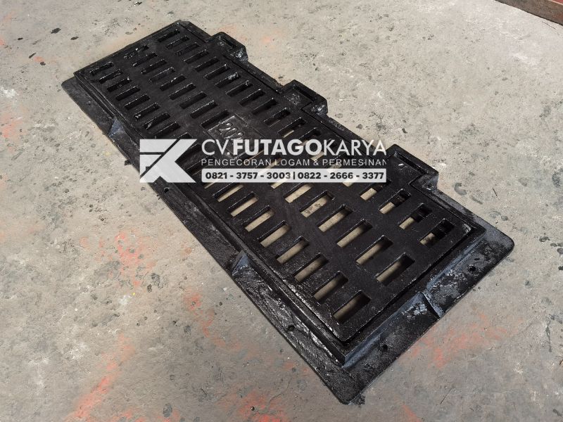 Grill Grating Besi Penutup Saluran Air