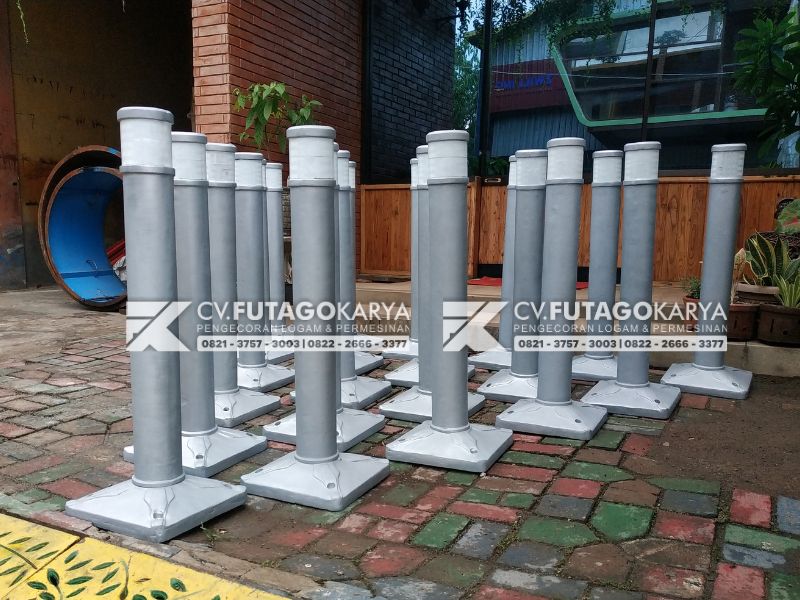 Bollard Lampu Taman dan Trotoar 