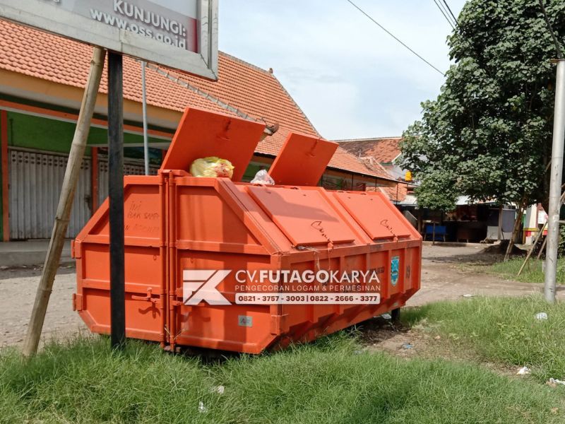 Container Bak Tempat Sampah