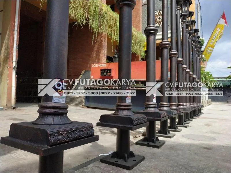 Lampu Tiang Teras Klasik
