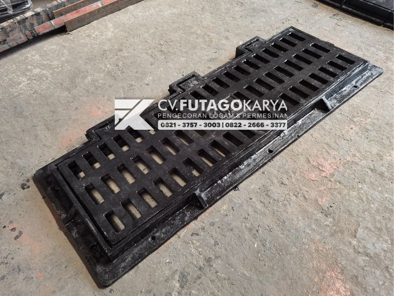 Grill Grating Besi Penutup Saluran Air