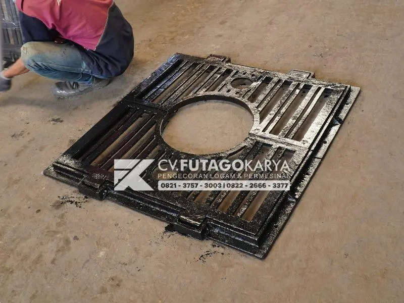 Grill Pohon Tanaman Pelindung Akar
