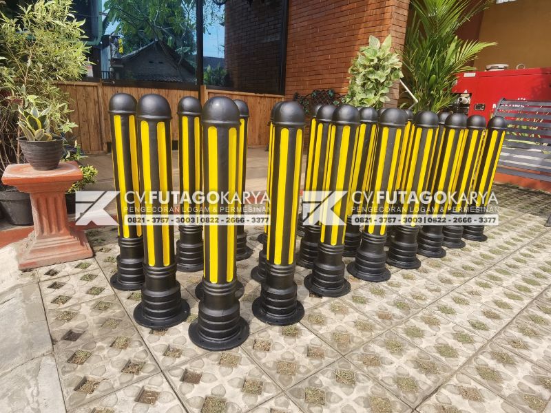 Bollard Trotoar Jalan Bahan Besi