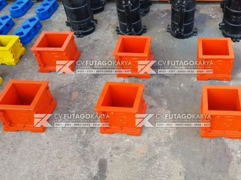 Uji Kuat Tekan Beton Kubus Cor Besi