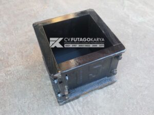 Cetakan Kubus Beton 15 x 15 cm Bahan Besi Cor Berkualitas