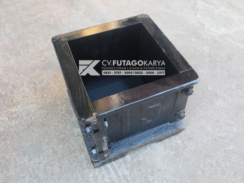 Cetakan Kubus Beton 15 x 15 cm Bahan Besi Cor Berkualitas