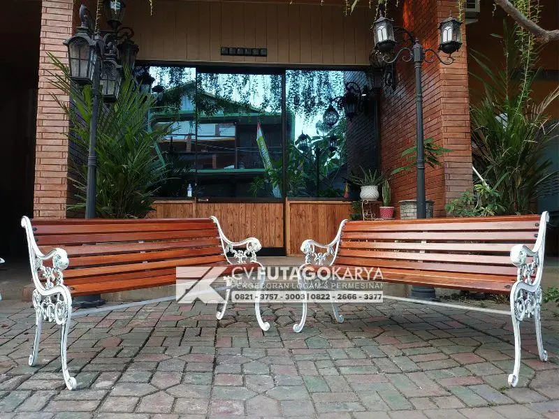 Bangku Taman Besi Bermutu Tinggi