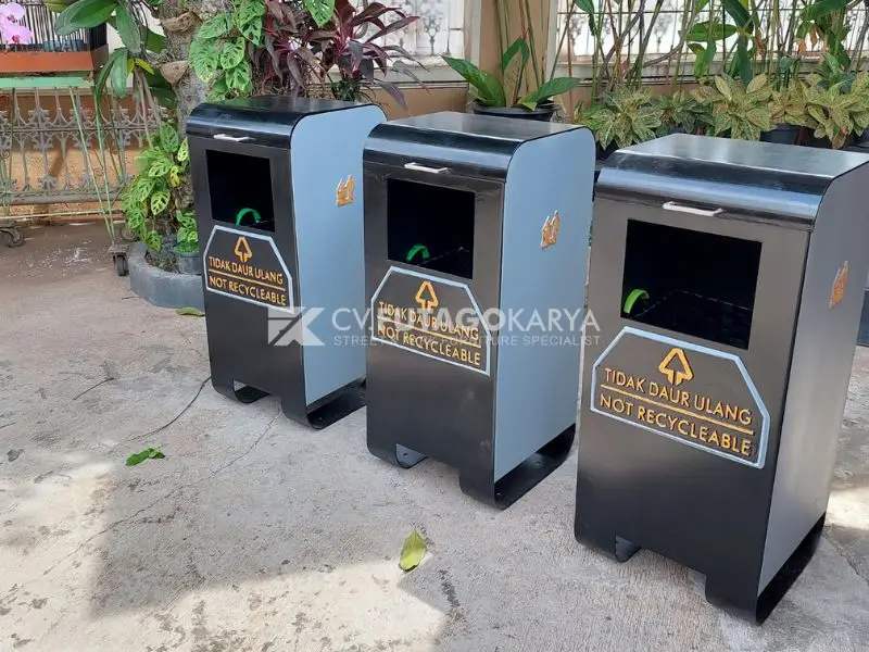pentingnya tempat sampah 