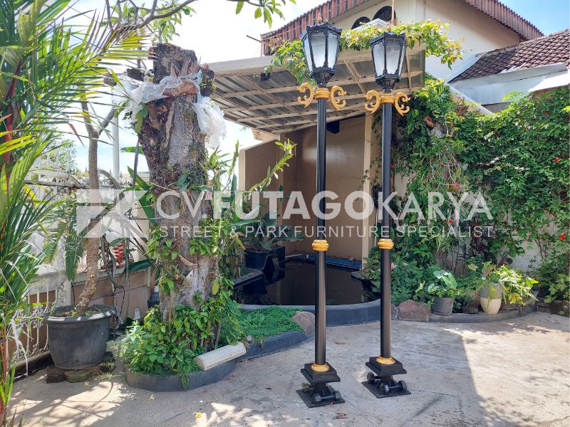Lampu PJU antik