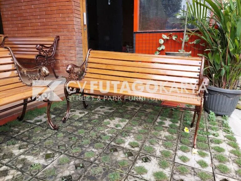 kursi teras besi