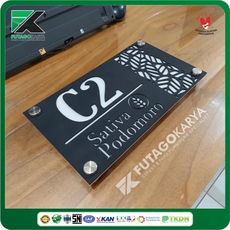 papan nomor rumah