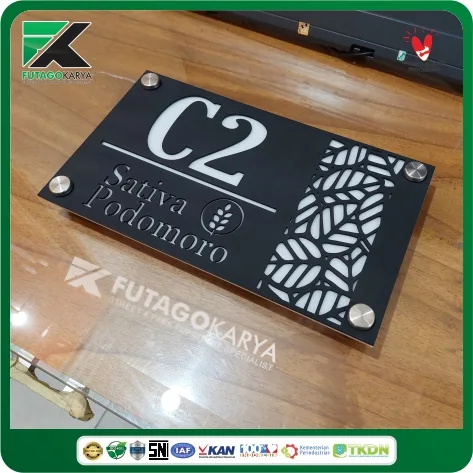 papan nomor rumah