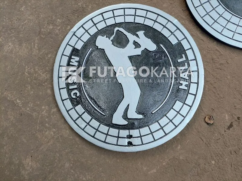Jual Manhole Trotoar Tutup pada Saluran Drainase yang Bisa Custom