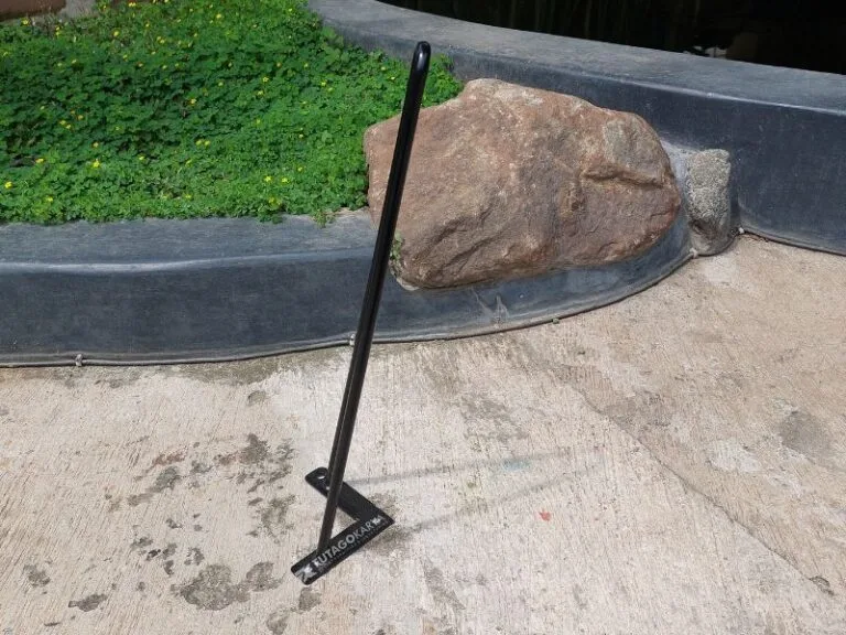 Kaki Meja Hairpin