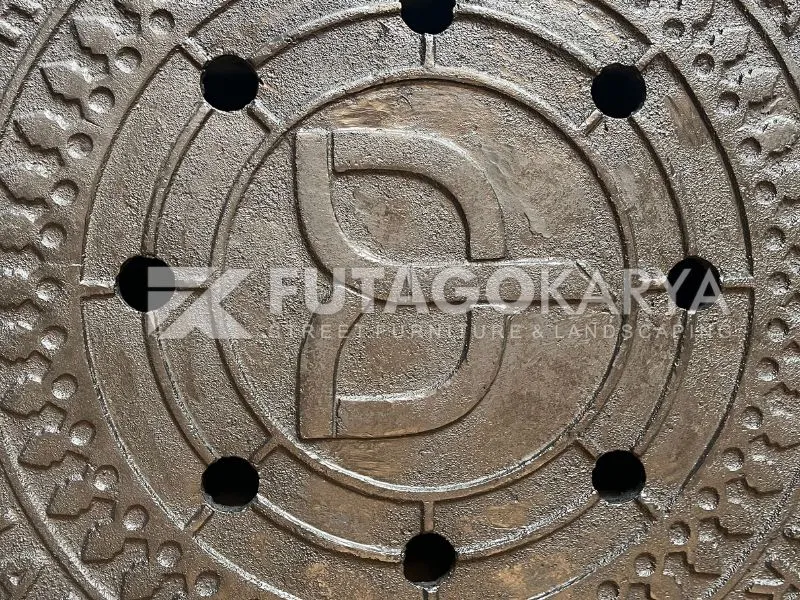 Manhole cover cast iron