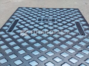 Tutup manhole