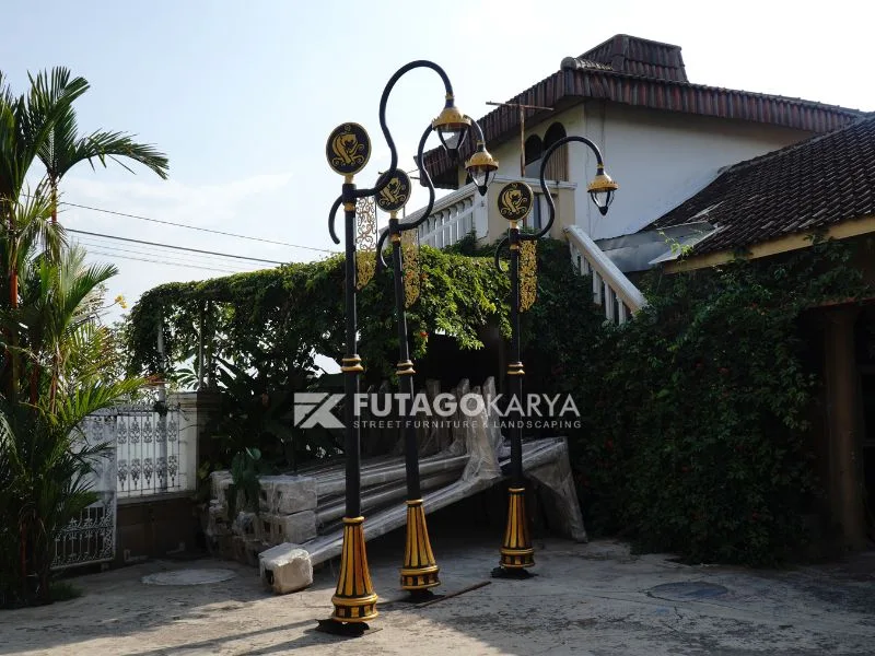 Tiang Lampu Jalan Minimalis