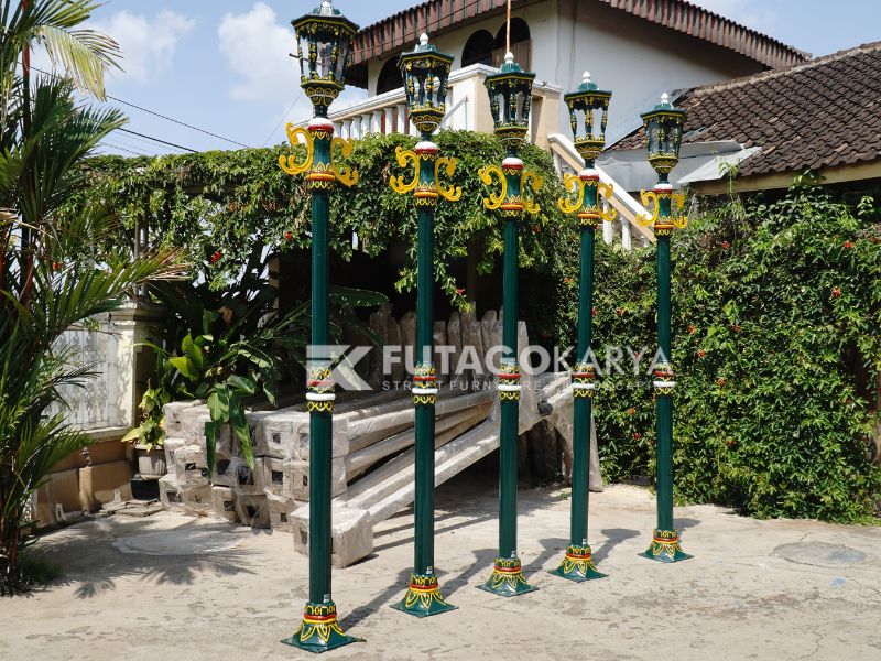 Lampu Taman Klasik