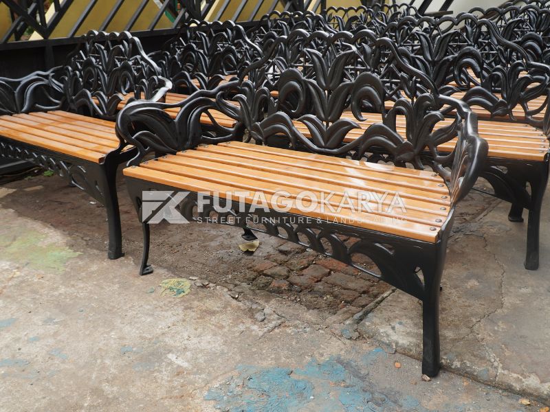 kursi taman besi cor