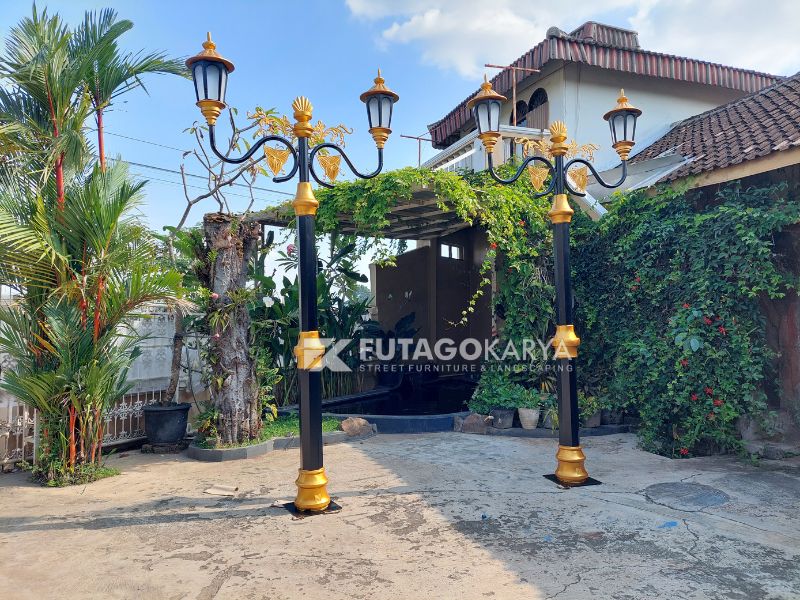 Tiang lampu jalan klasik
