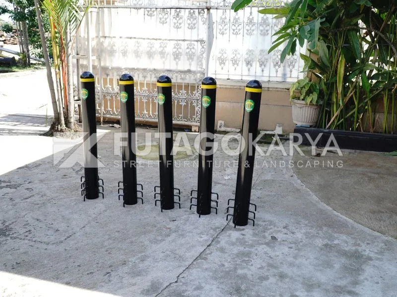 Bollard Trotoar