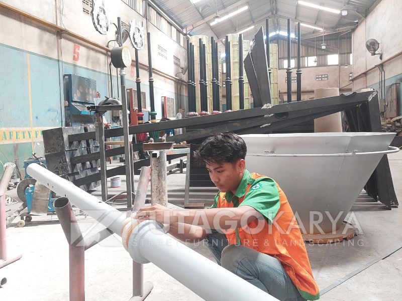 Jasa Pembuatan Tiang Papan Nama Jalan