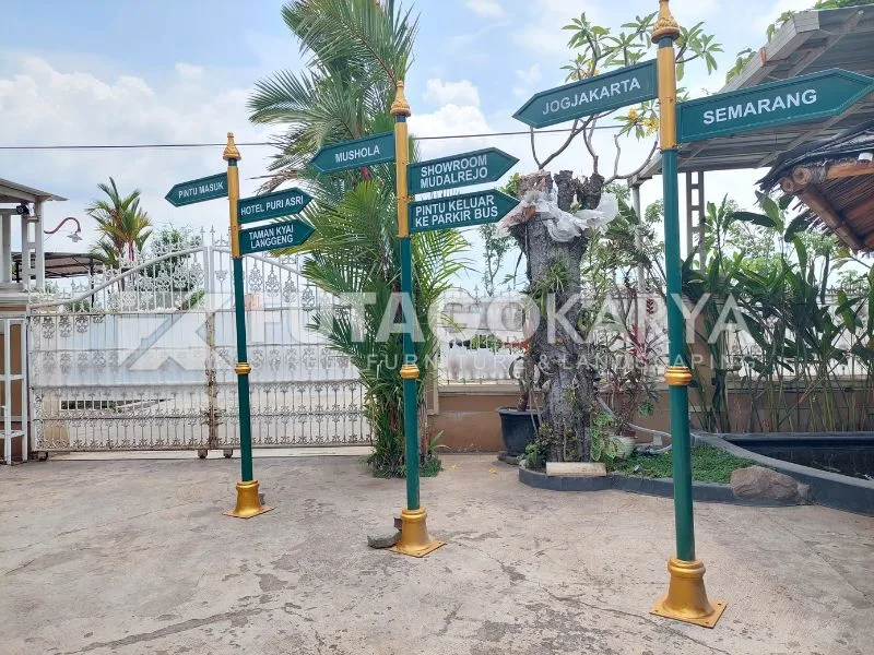Material Tiang Papan Nama Jalan