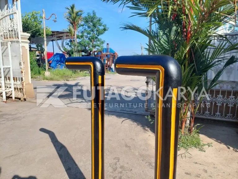 Bollard Jalan dari besi cor