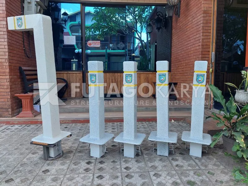Bollard Ramah Pejalan Kaki