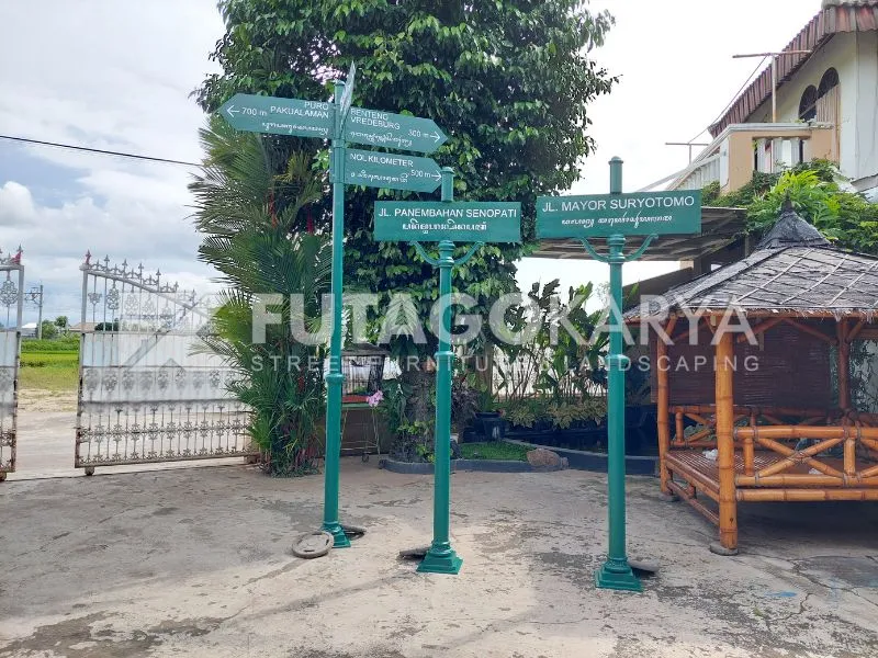 Tips Memilih Tiang Papan Informasi Lokasi yang Tepat