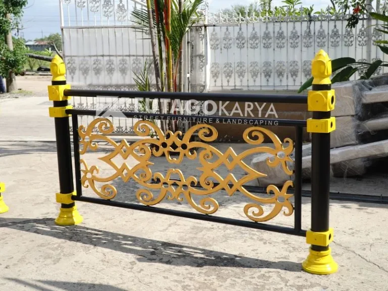 Ornamen Pagar Besi
