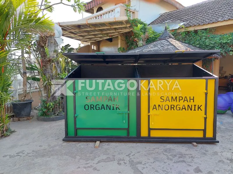 Tempat Sampah Besar Besi