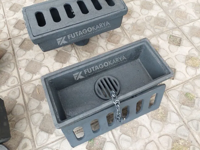 Deck Drain Kolam Renang