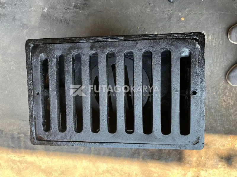 deck drain area pedestrian