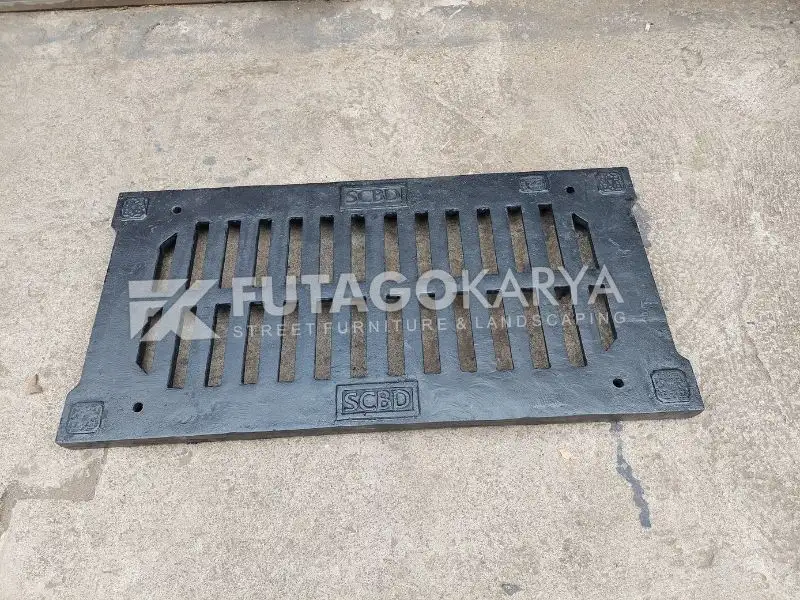 Grill Drainase Area Parkir
