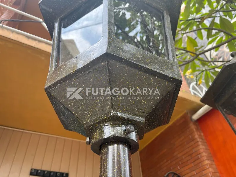 Lampu Tiang Outdoor
