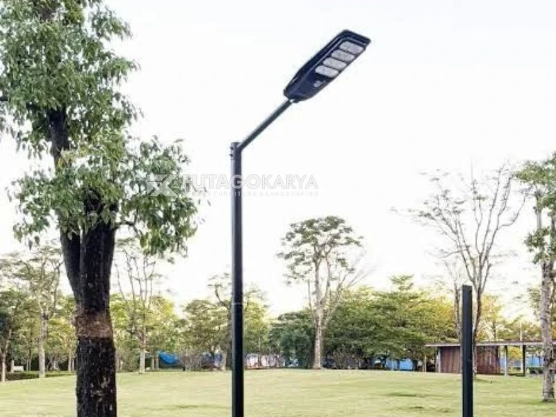 Contoh area penggunaan tiang lampu jalan tenaga surya